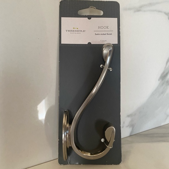 Lot Of 3 Satin Nickel Finish Hooks -2 & 1 Wooden Key Holder - Picture 6 of 9